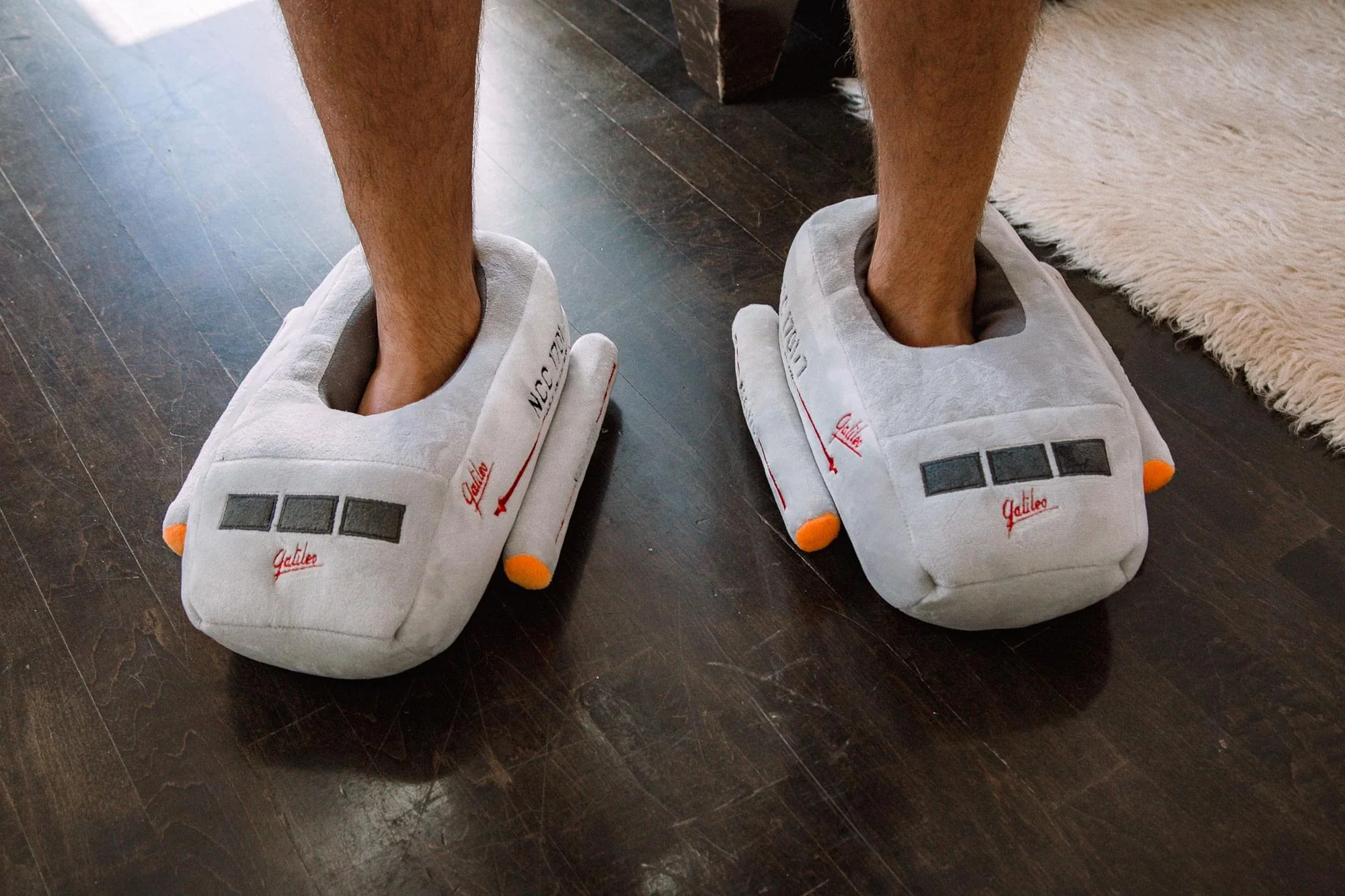 Star Trek: The Original Series Galileo Shuttle 3D Slippers For Adults - Image 3