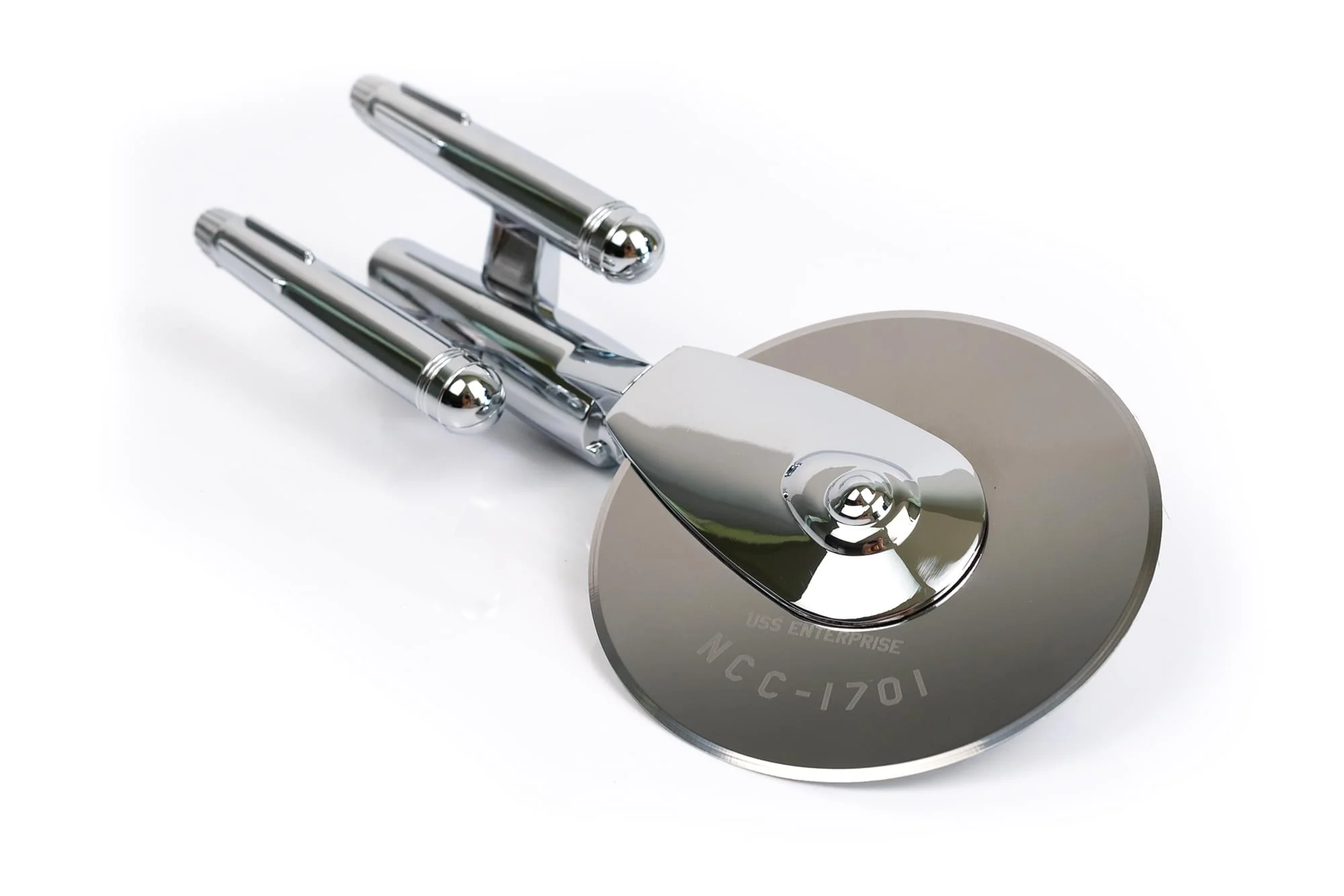 Star Trek: The Original Series USS Enterprise NCC-1701 Pizza Cutter - Image 3