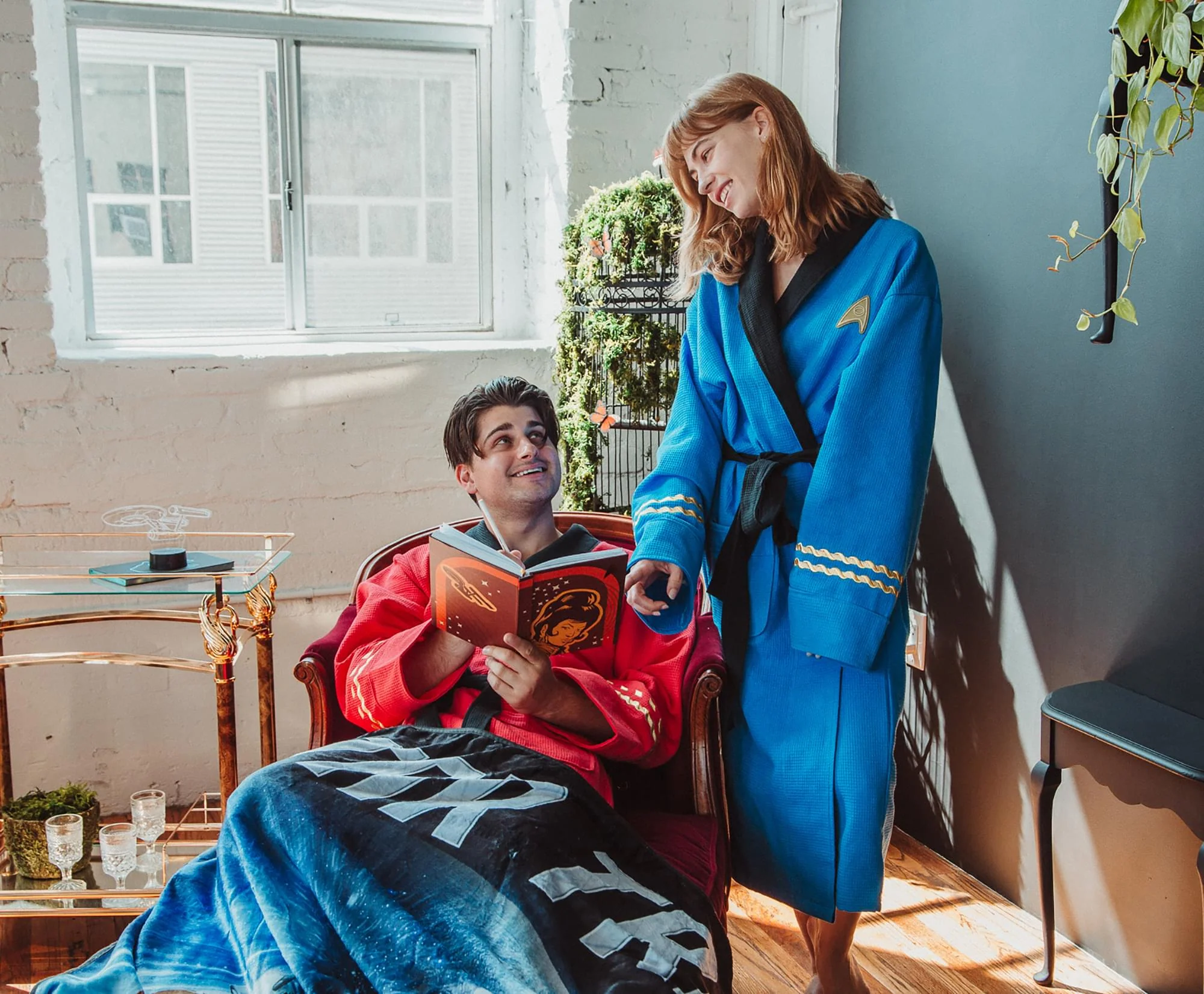 Star Trek: The Original Series Waffle-Weave Cotton Adult Robe | Red Operations - Image 9
