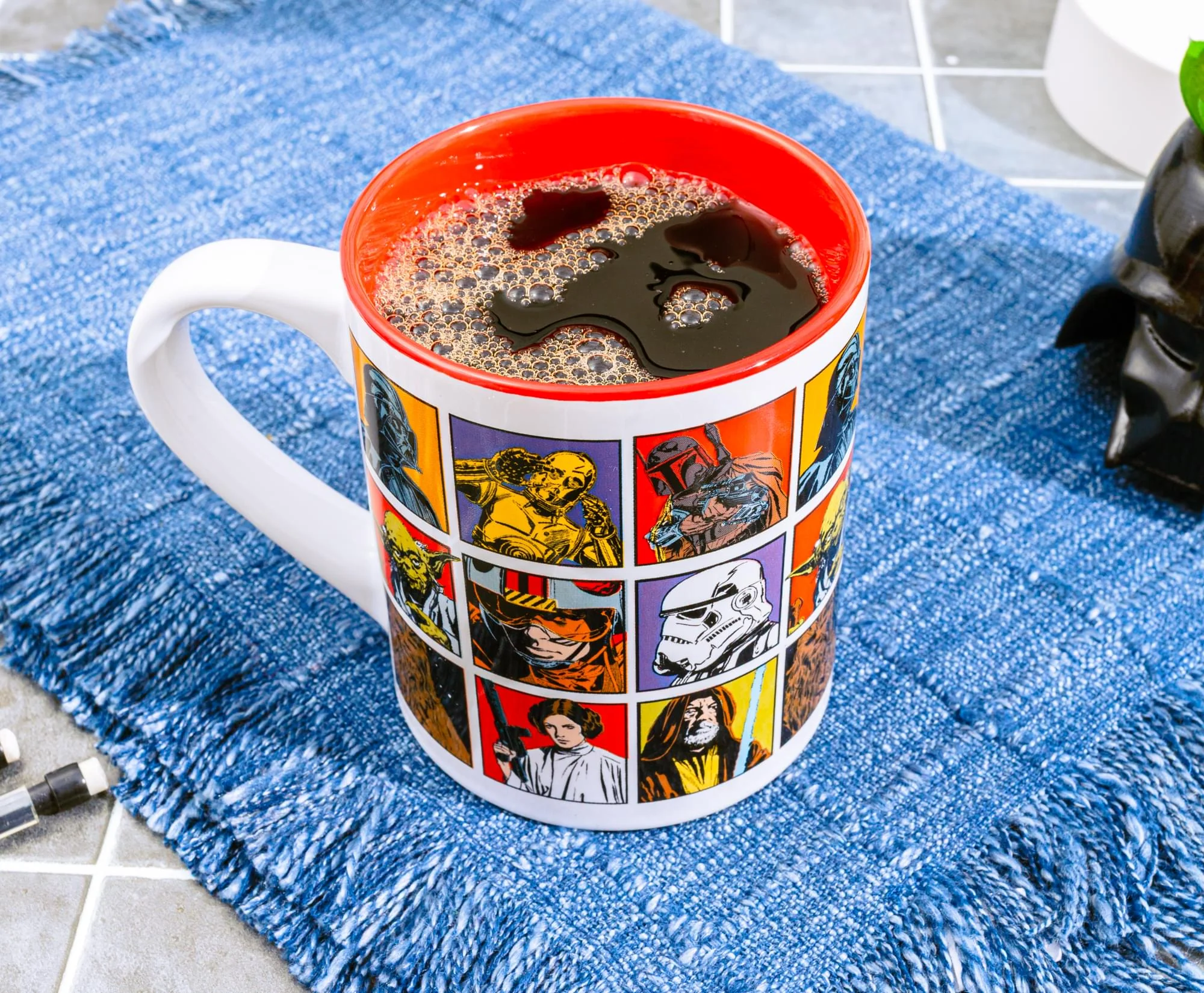 Star Wars: A New Hope Episode 4 Character Grid Ceramic Mug | Holds 14 Ounces - Image 9