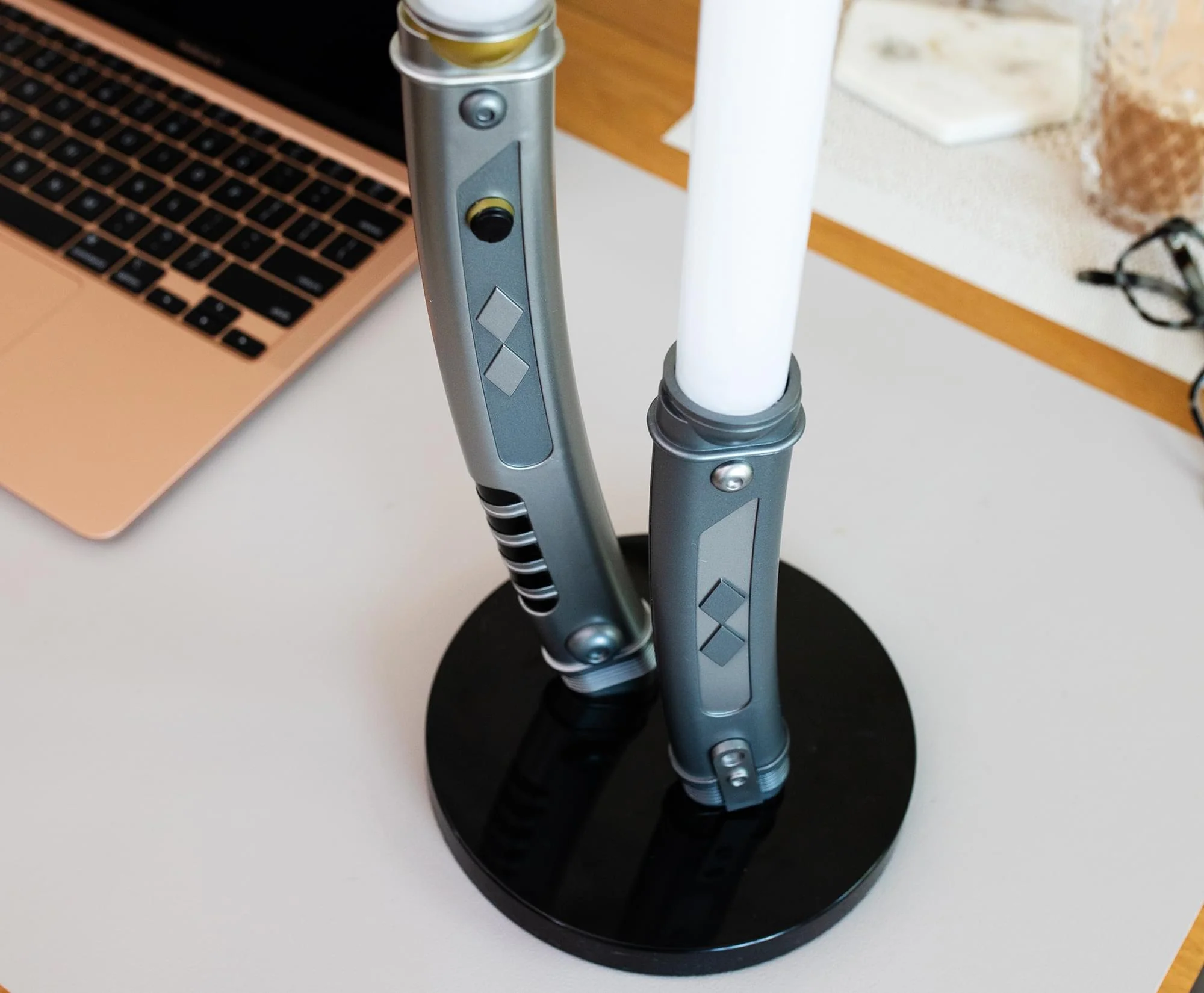 Star Wars Ahsoka Tano Dual Lightsabers Desktop LED Mood Light | 23 Inches Tall - Image 7