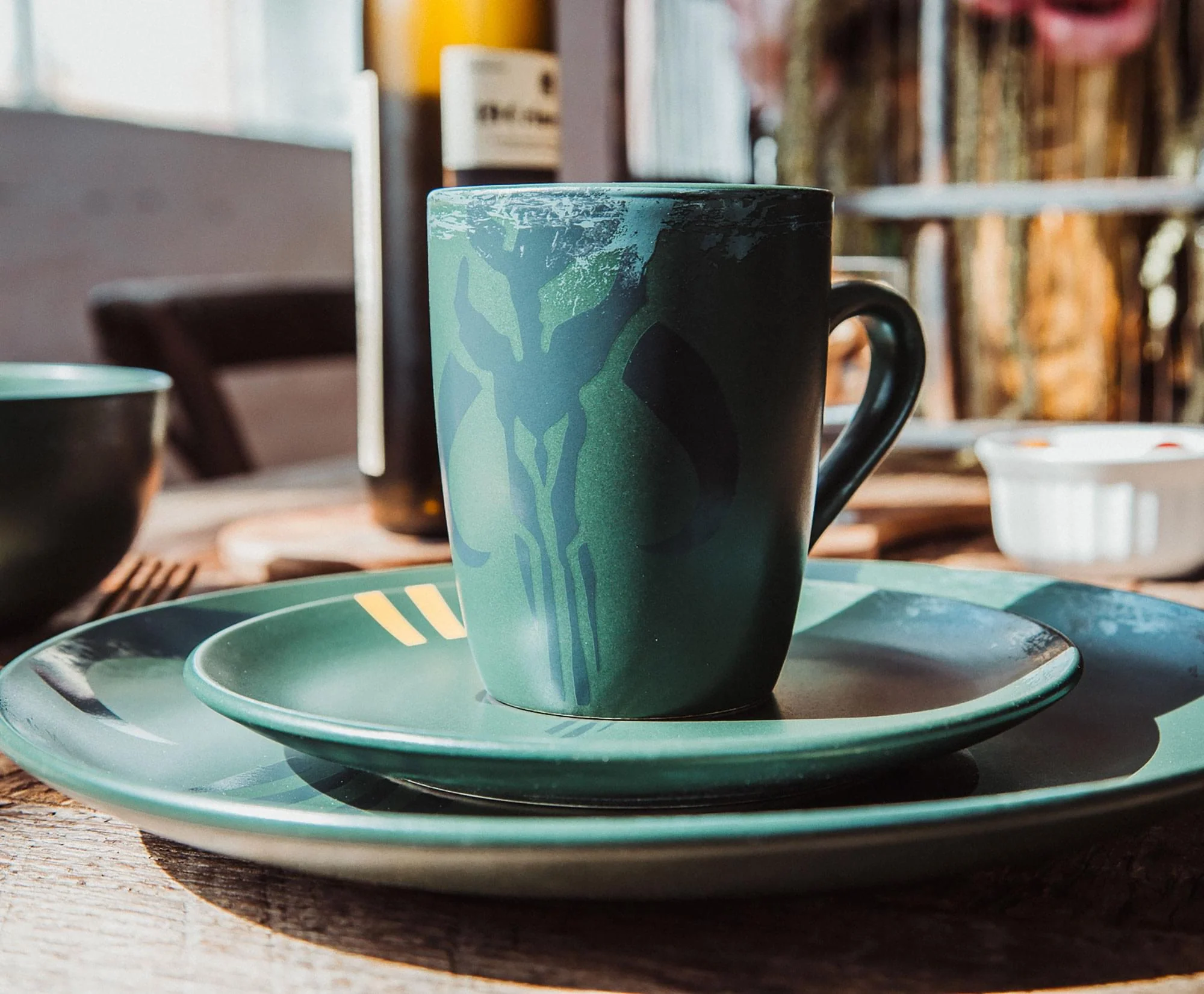 Star Wars Boba Fett Mandalorian Stoneware Plates & Bowl Collection | 4-Piece Set - Image 4