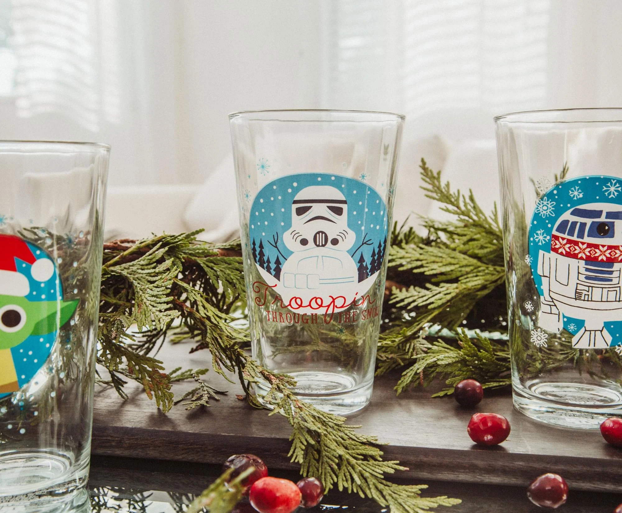 Star Wars Holiday Fun 16-Ounce Pint Glasses | Set of 4 - Image 4