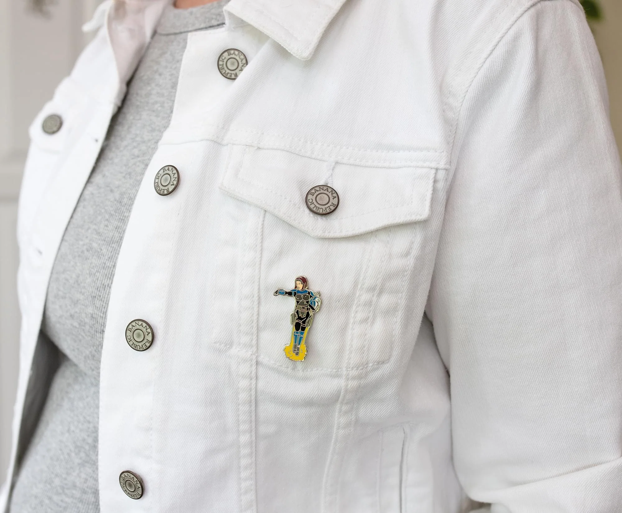 Star Wars: The Clone Wars Bo-Katan Limited Edition Enamel Pin | SDCC Exclusive - Image 6