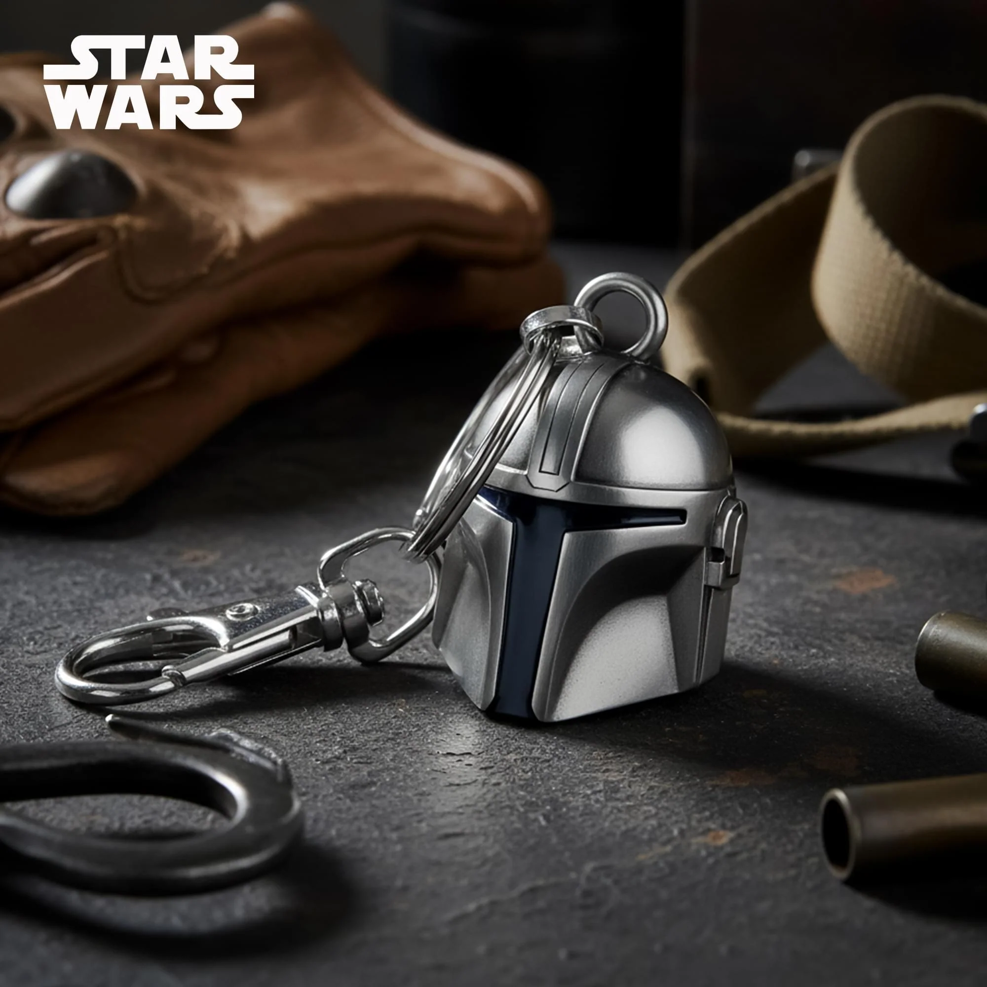 Star Wars: The Mandalorian Din Djarin Helmet Metal Keychain - Image 6