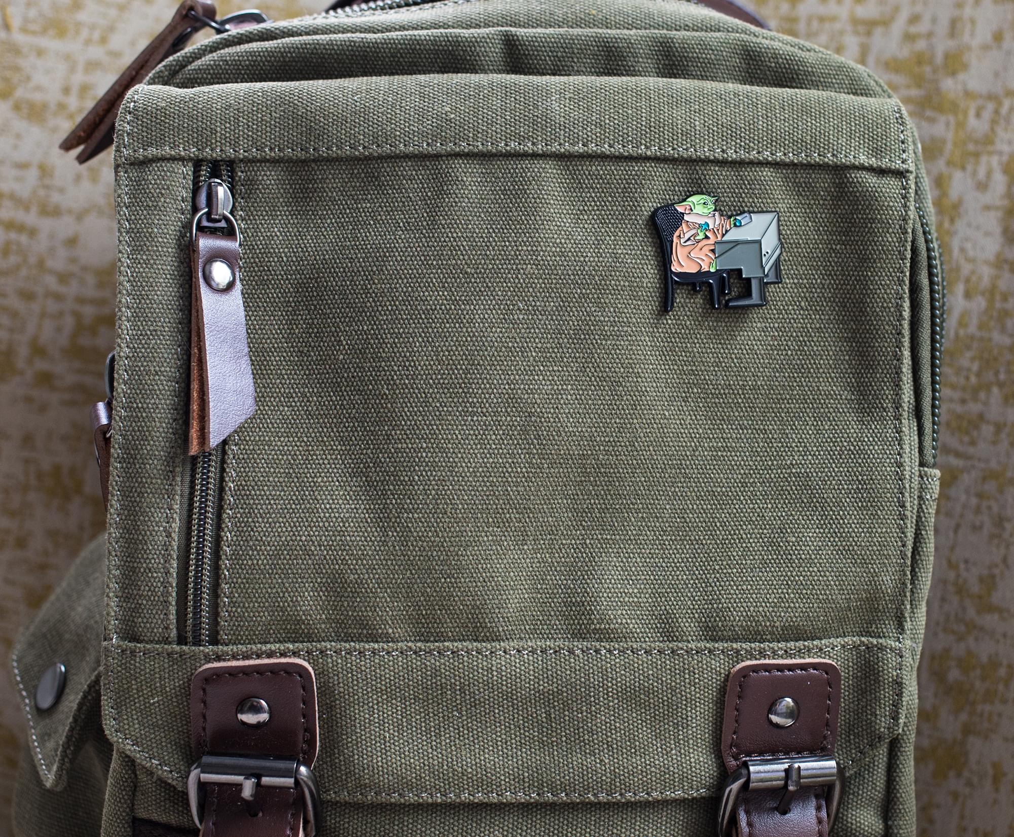 Star Wars: The Mandalorian Grogu Desk With Cookie Enamel Pin | Toynk Exclusive - Image 4