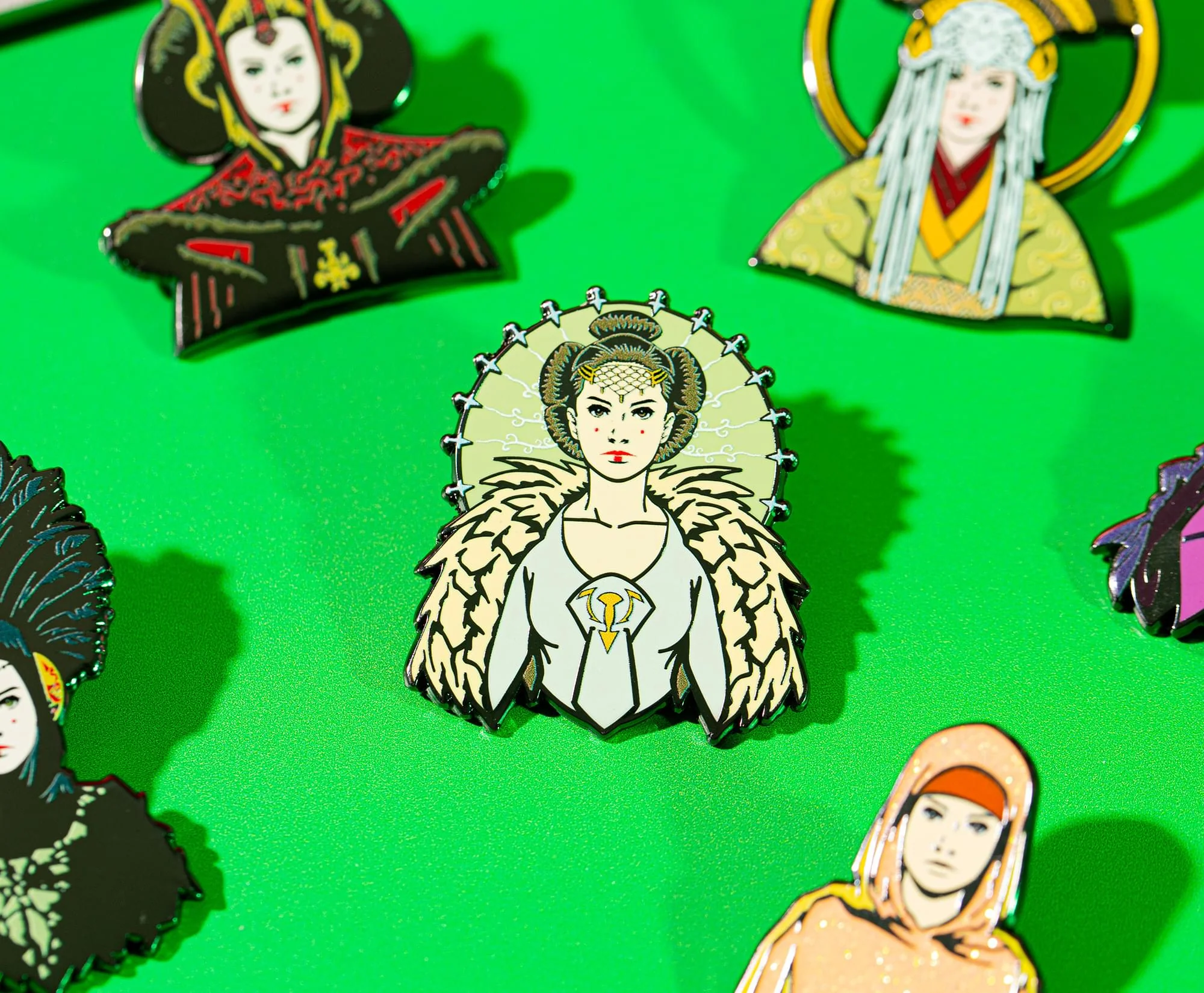 Star Wars: The Phantom Menace Queen Amidala 6-Pin Set | SDCC 2024 Exclusive - Image 4