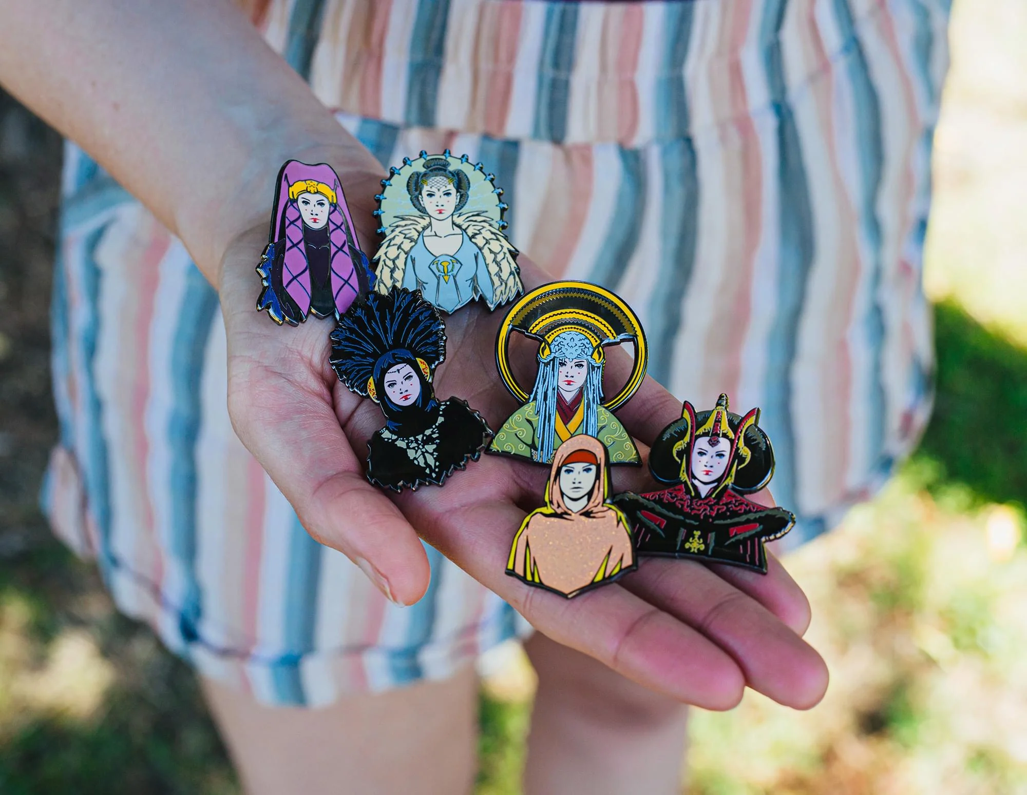 Star Wars: The Phantom Menace Queen Amidala 6-Pin Set | SDCC 2024 Exclusive - Image 5