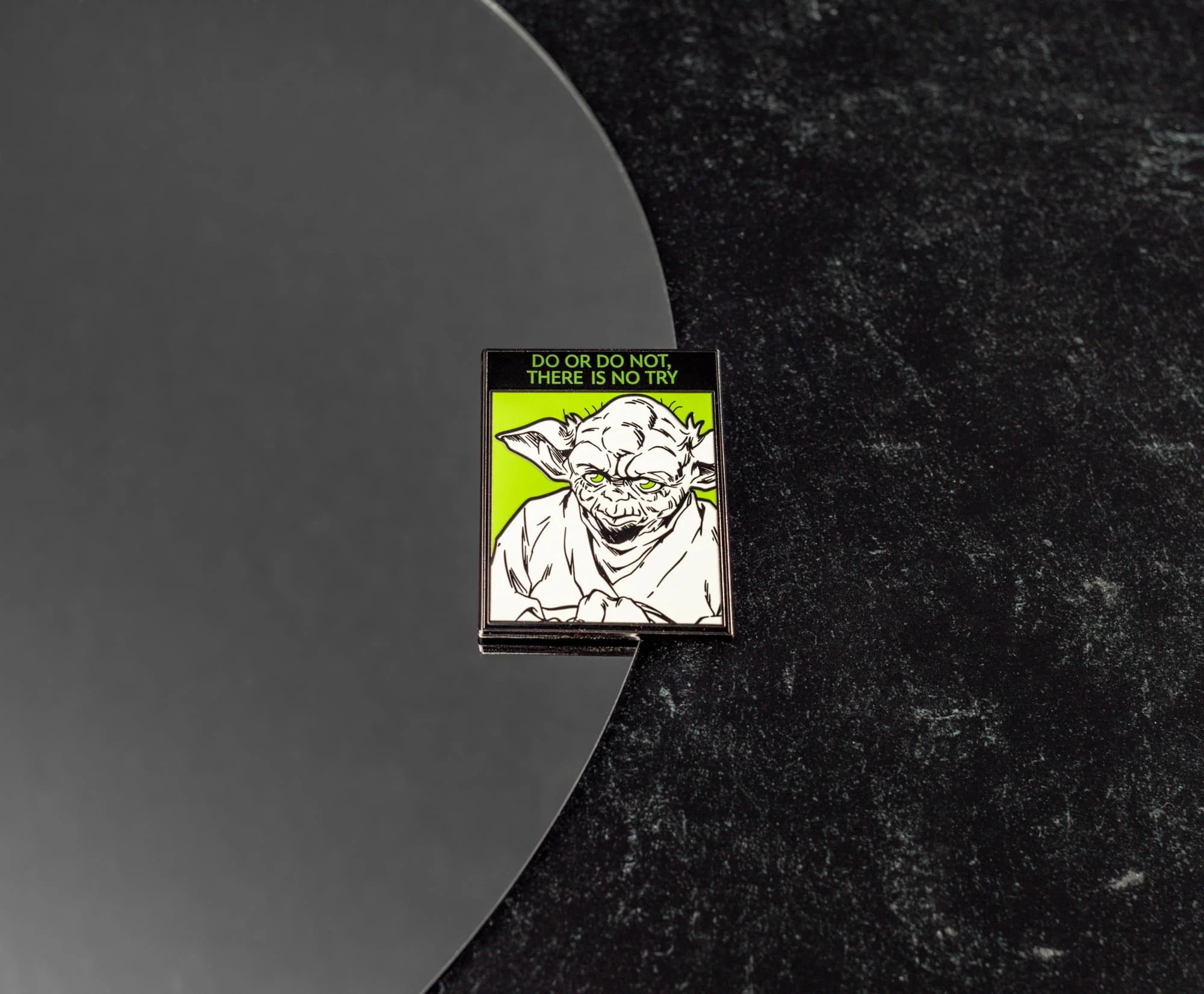 Star Wars Yoda English Enamel Pin | SWC 2025 Exclusive - Image 5