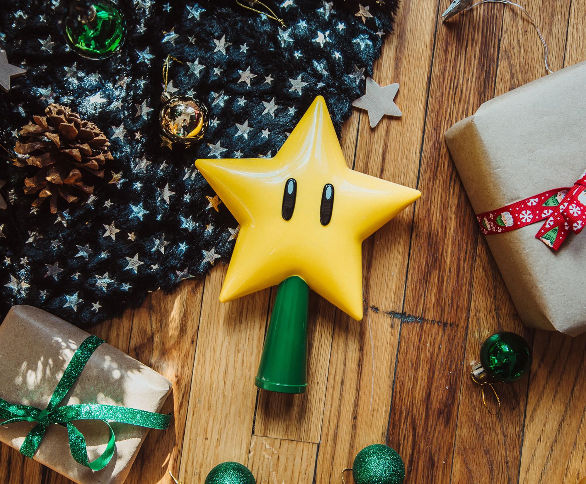 Super Mario Bros. 7-Inch Super Star Light-Up Holiday Tree Topper Decoration - Image 9