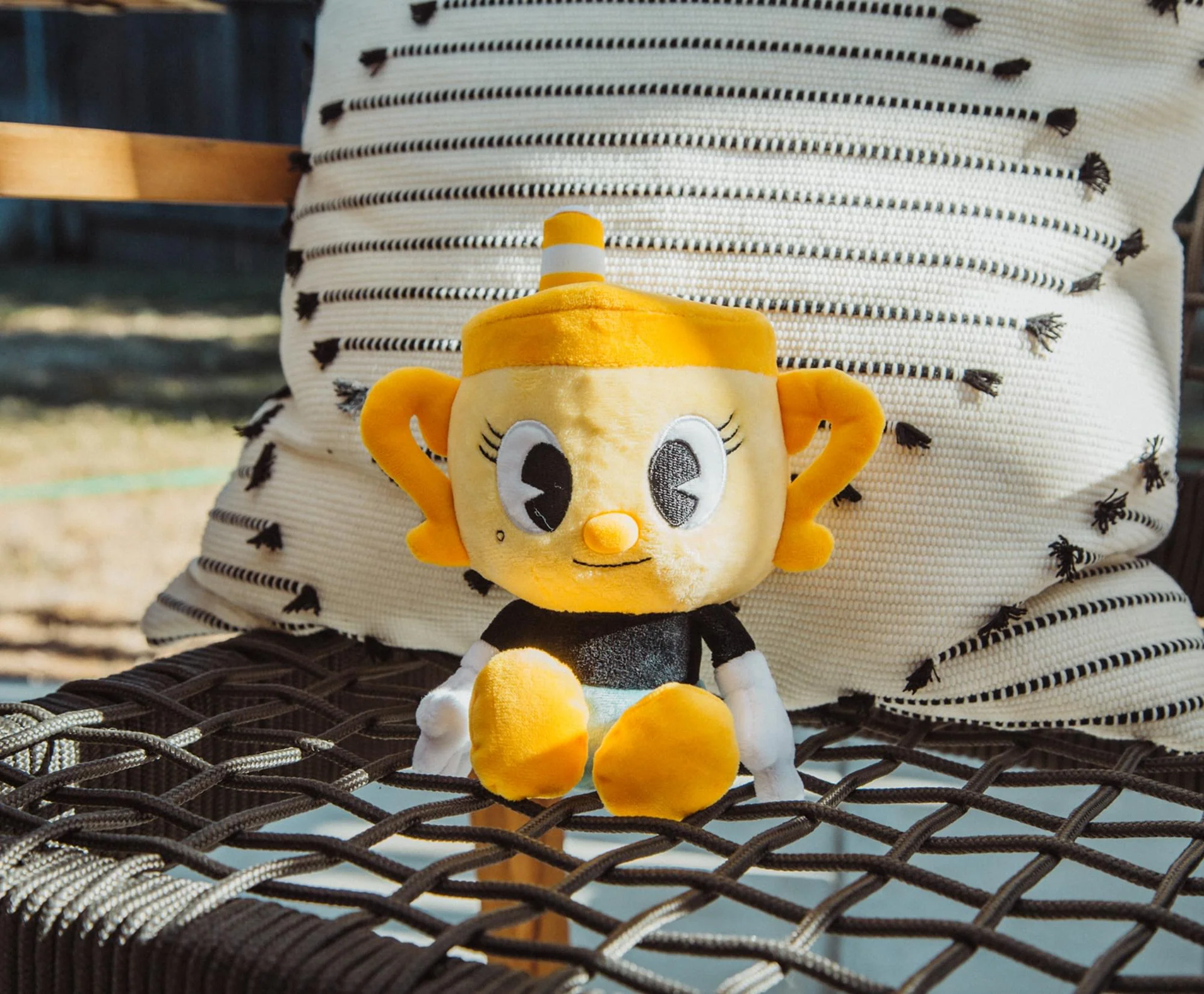 Cuphead 8-Inch Collector Plush Toy | Ms. Chalice - Image 9