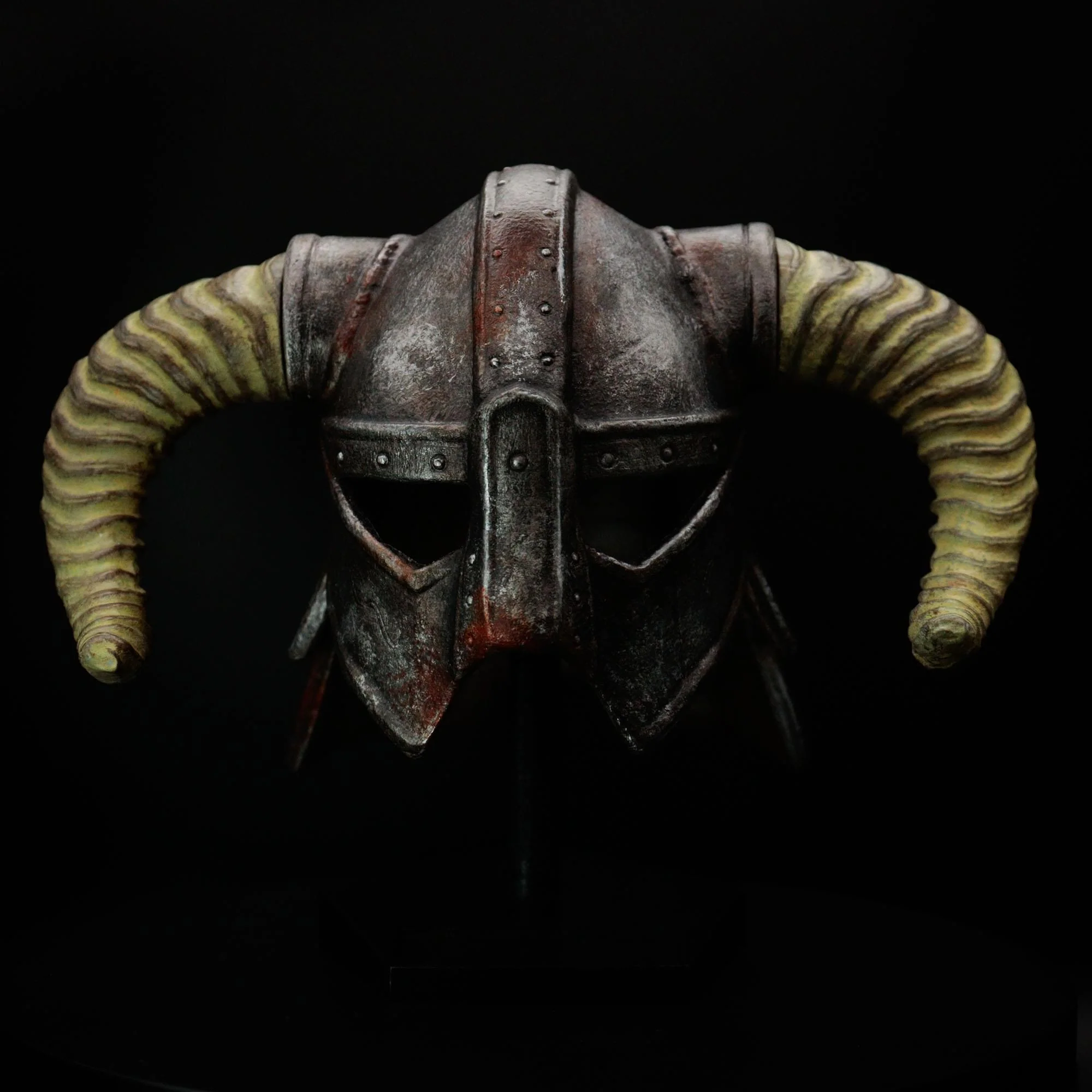 The Elder Scrolls: Skyrim Limited Edition Dragonborn Helmet Replica - Image 4
