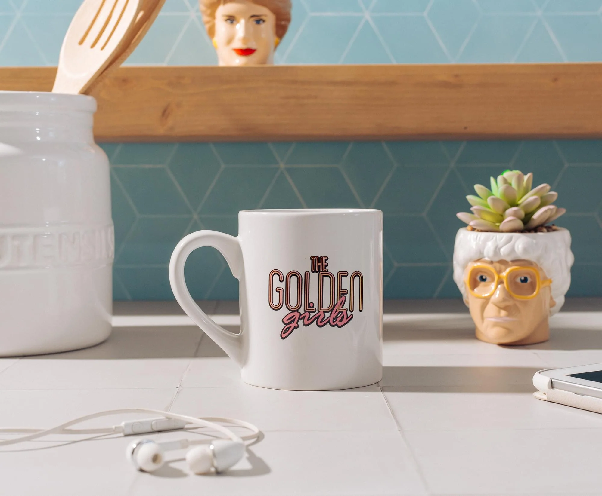 The Golden Girls Dorothy "Nice Day" Ceramic Mug | Holds 14 Ounces - Image 3
