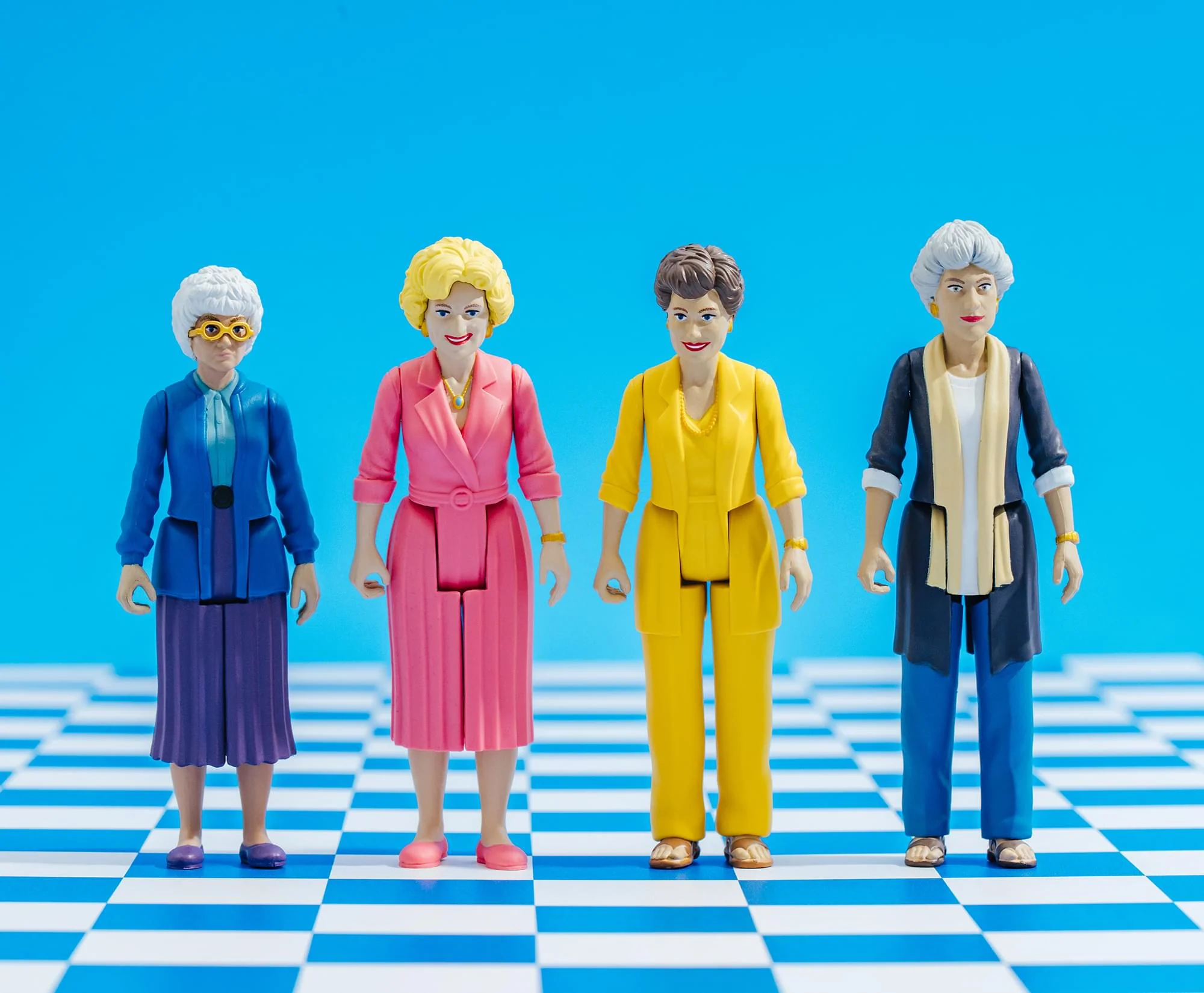 The Golden Girls Sophia Petrillo 3.75-Inch Retro Action Figure - Image 10