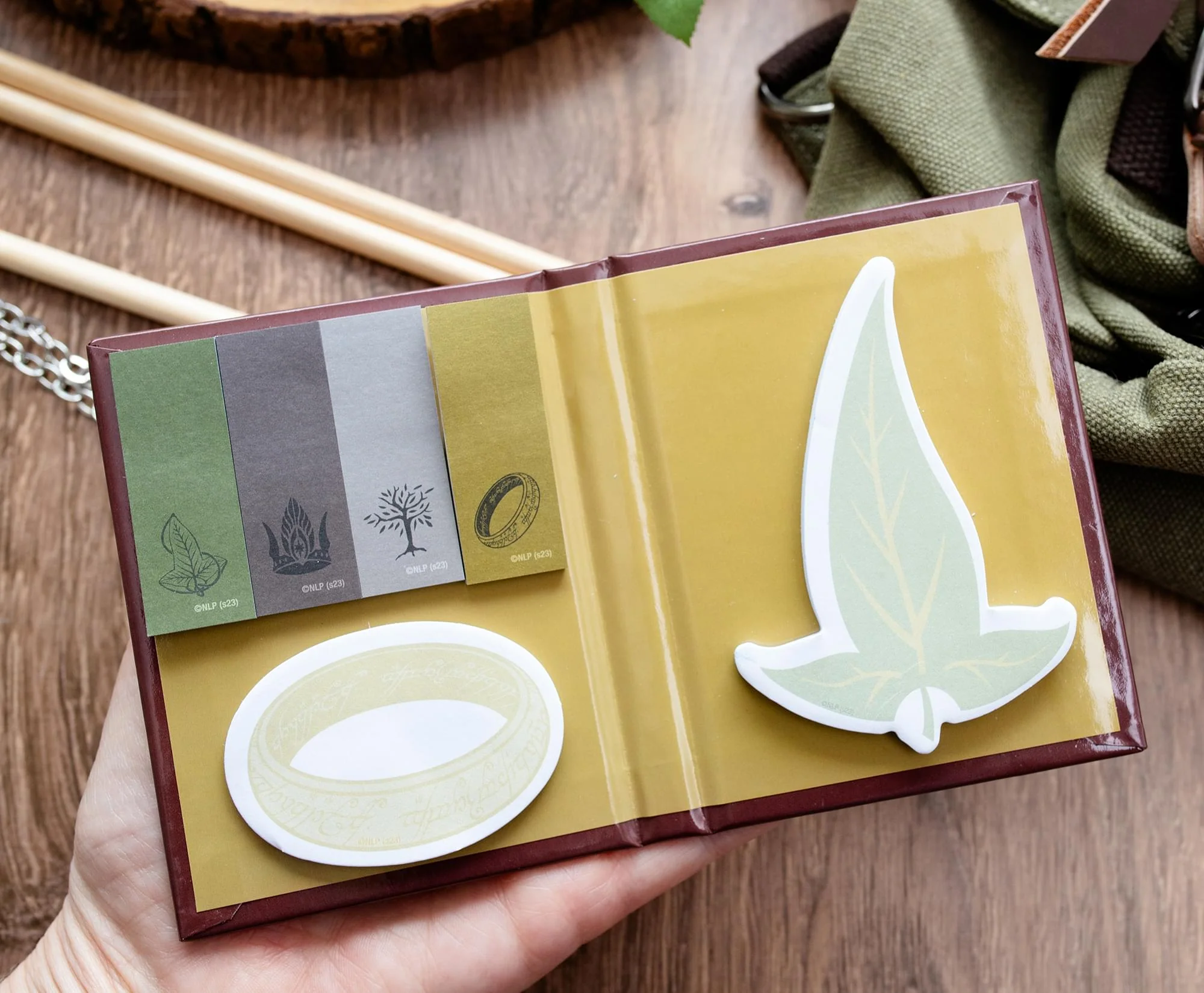 The Lord Of The Rings Gondor and Elven Text Sticky Note and Tab Box Set - Image 6