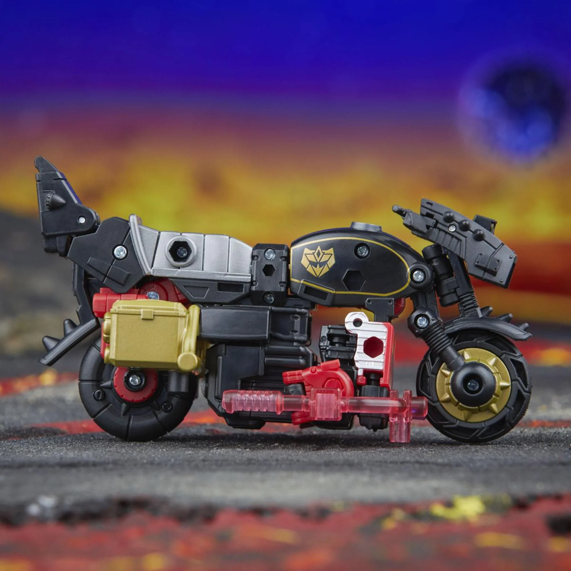 Transformers Generations Legacy United Deluxe Class Star Raider | Road Pig - Image 5