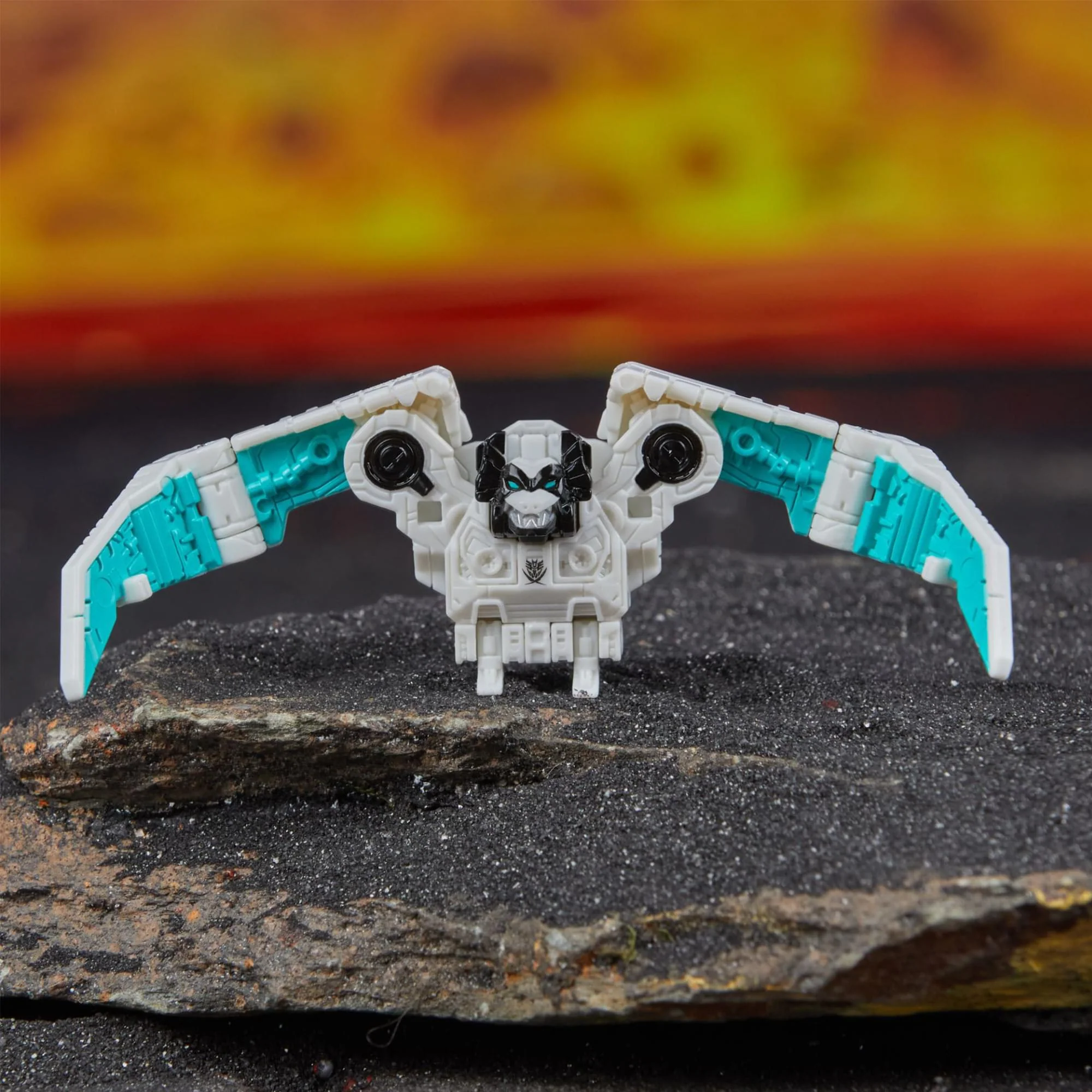 Transformers Legacy United 3-Piece Star Raider Figure Set - Image 8