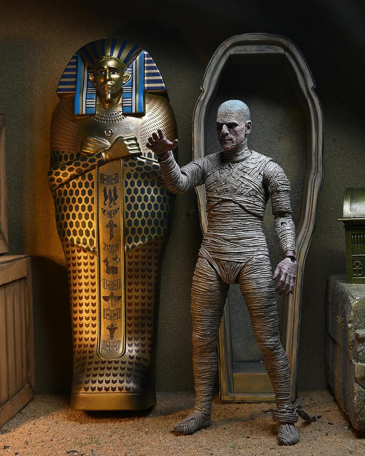 Universal Monsters 7 Inch Scale Action Figure Acessory Set | The Mummy - Image 2