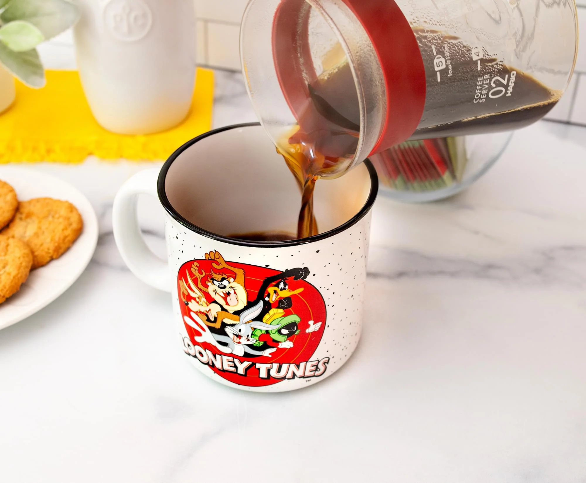 Warner Bros. Looney Tunes Ceramic Camper Mug | Holds 20 Ounces - Image 6